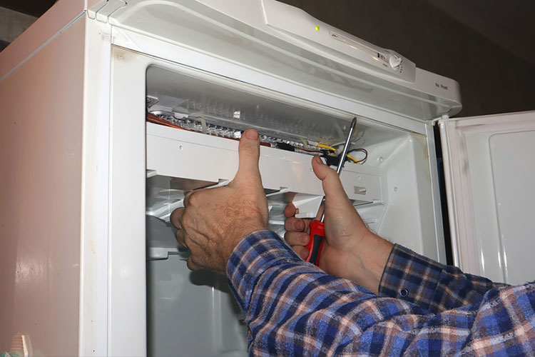 Refrigerator Water Leak